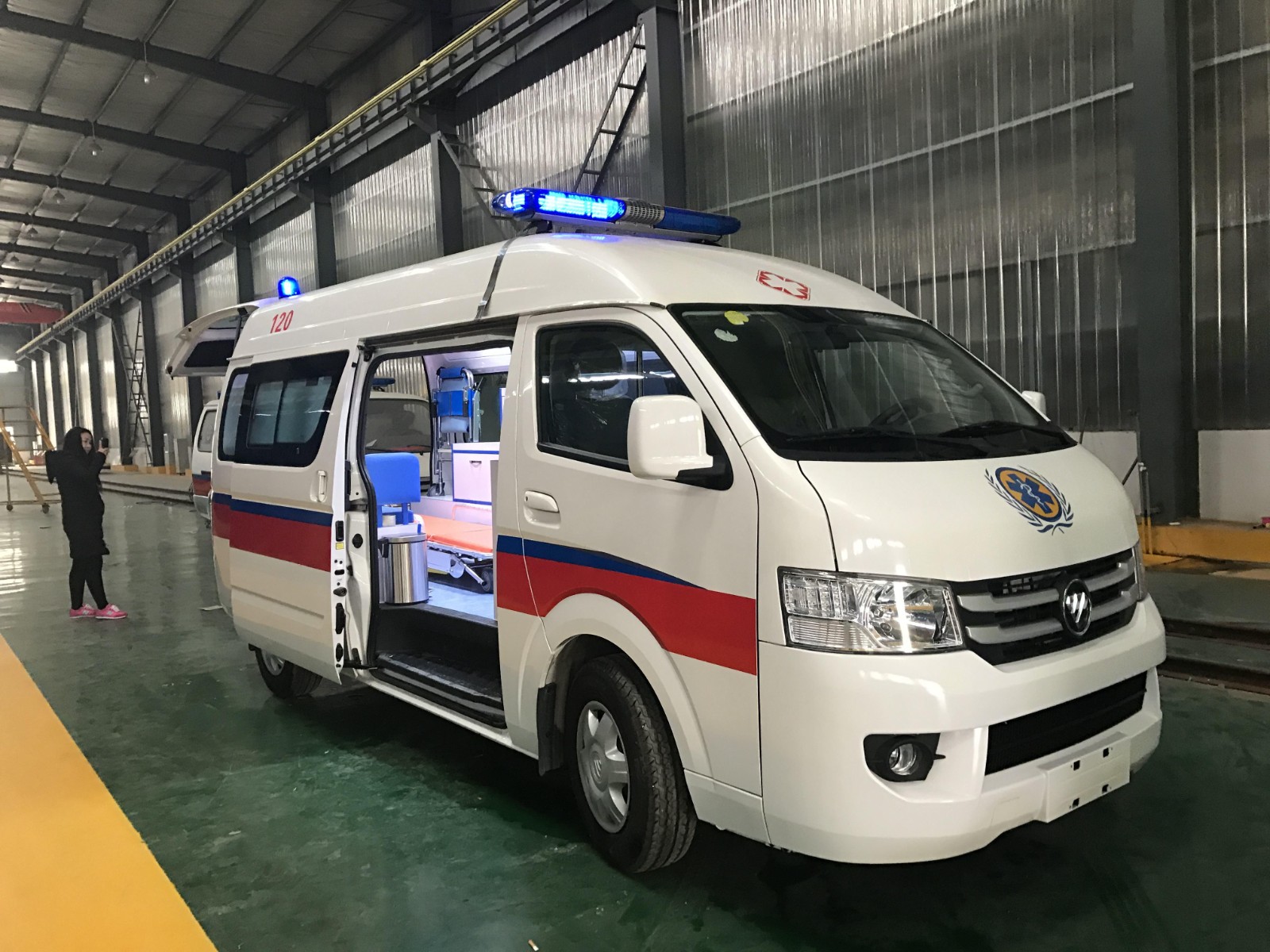 墨玉县救护车转院